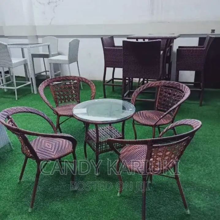 Spacious 4 Seater Outdoor Set