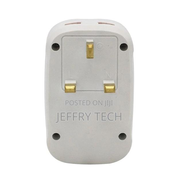 Multi-Plug Adapter With DUAL USB Charging Port - thumbnail 3