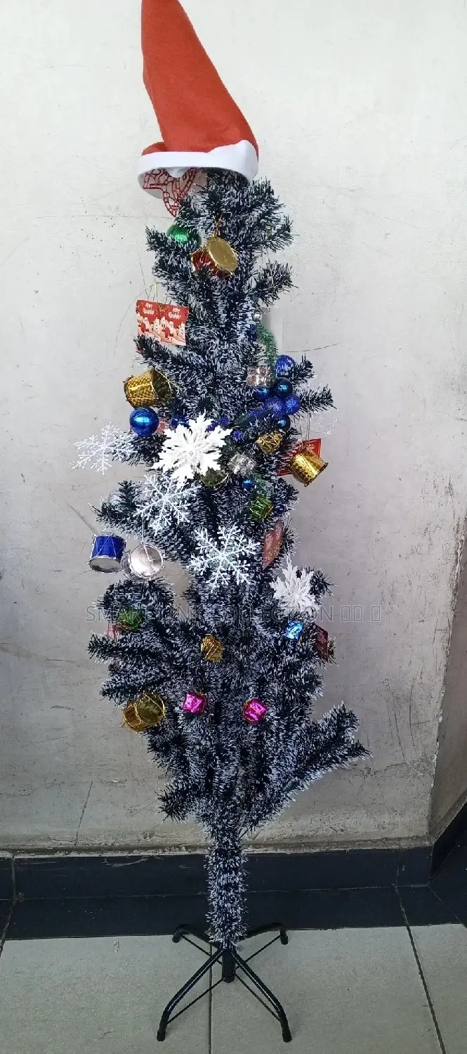 Pine White Christmas Tree_ 
