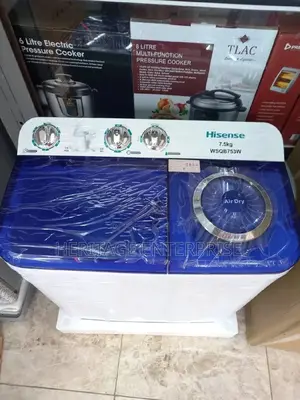 Washing Machine Hisense 7.5kg Twin Tub Washing Machine.