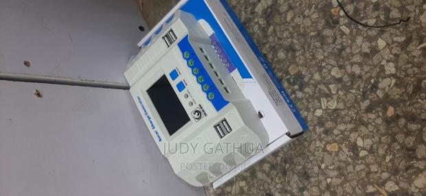 Original Solar Charge Invertor - main view