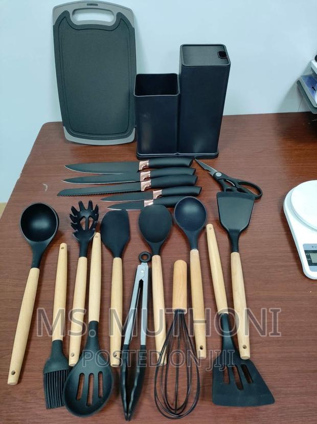 Silicone Spoons With a Set of Knives - thumbnail 2