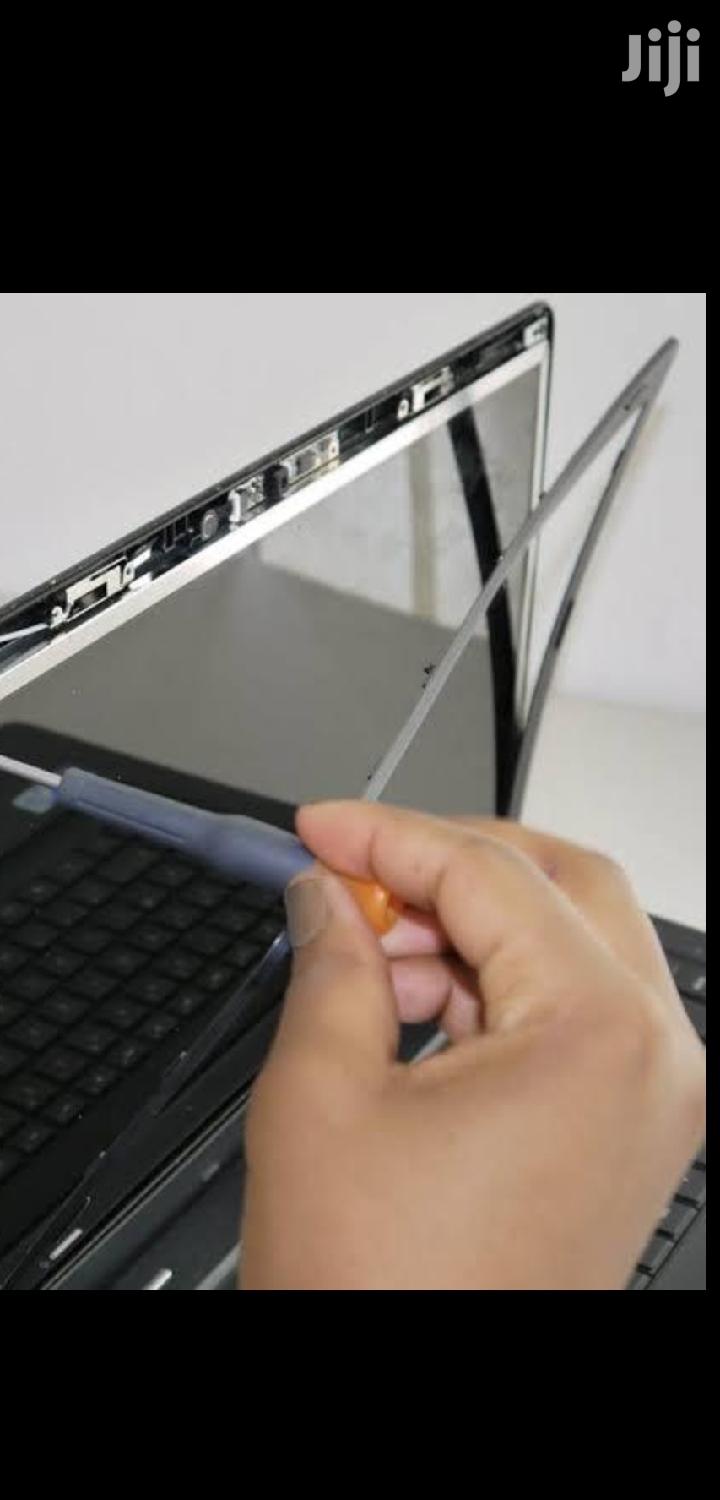 We Replace Laptops Screens