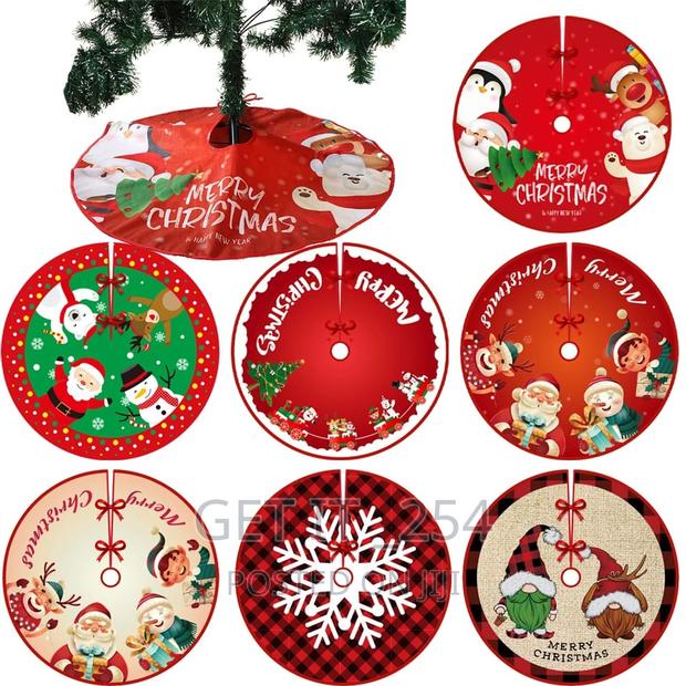 Christmas Tree Coloured Skirt Decor 
 Size 90*90cm