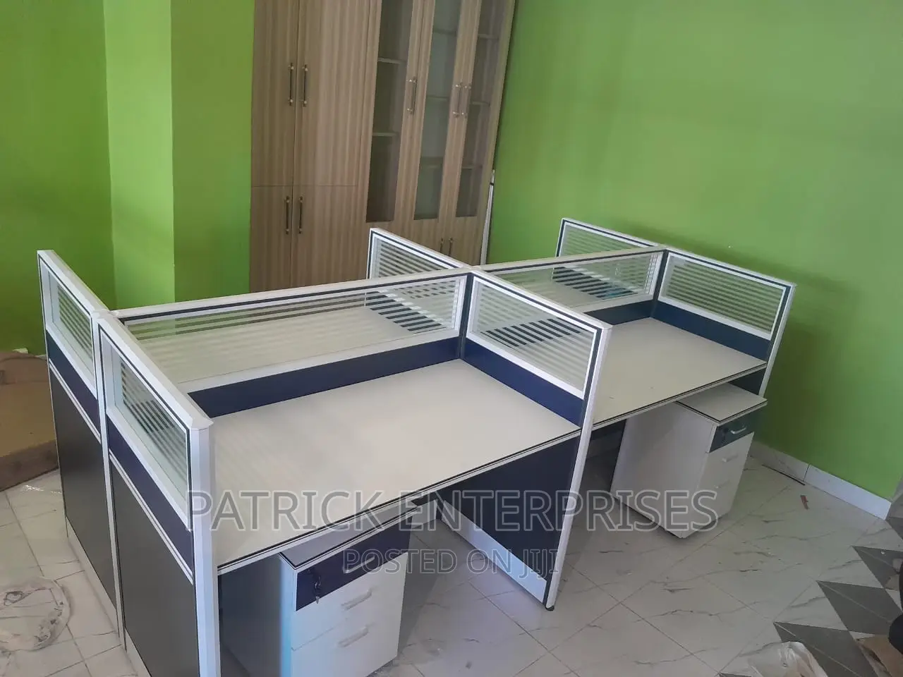 Executive Imported Morden 4 Way Workstation