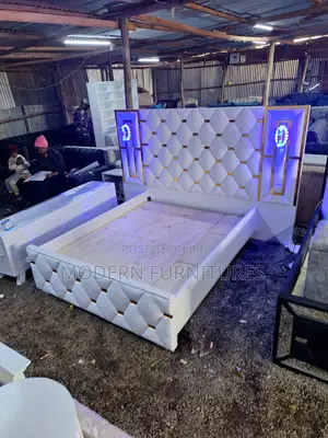 White 5/6 Bed