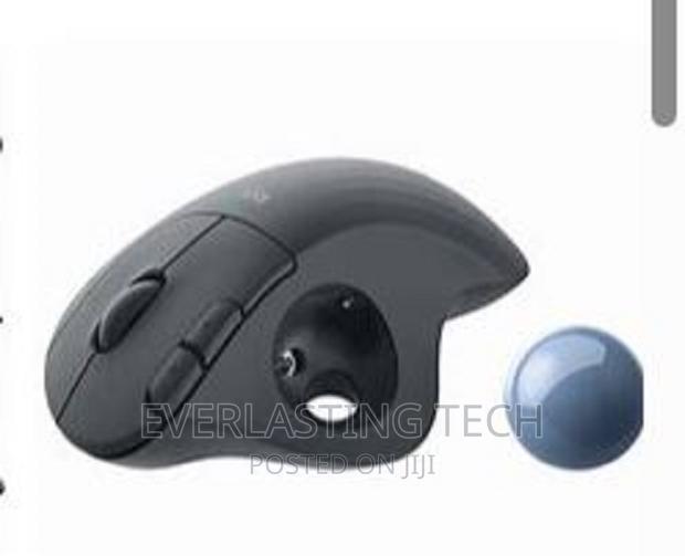 /Logitech M575 ERGO Bluetooth Trackball Mouse - GRAPHITE