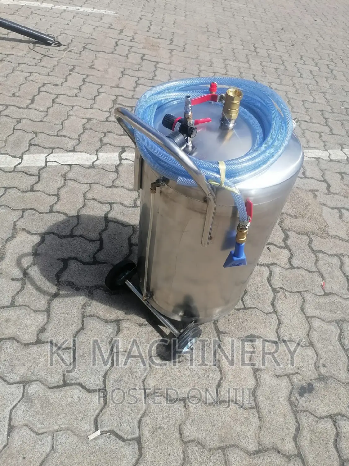 Soap Dispenser/Foaming Machine -60 Litres Capacity