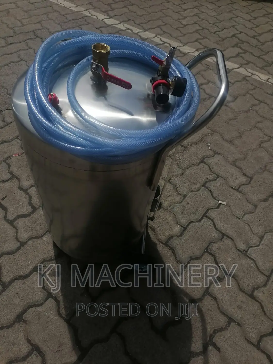Soap Foaming/Dispensing Machine-Pneumatic 60litres