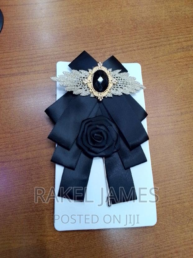 Black Bowtie - main view