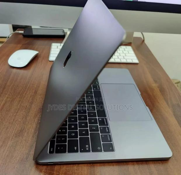 Laptop Apple MacBook Pro 2017 8GB Intel Core I5 SSD 128GB - thumbnail 3
