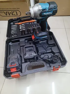 Makita Cordless Electric Impact Wrench With 2 Batteries