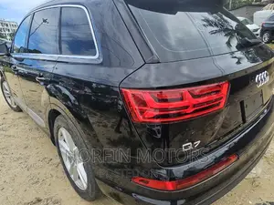 Audi Q7 2017 Black