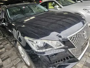 Toyota Crown 2016 Matt Black