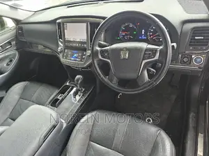 Toyota Crown 2016 Matt Black