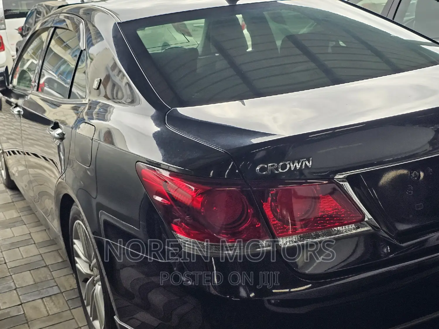 Toyota Crown 2016 Matt Black