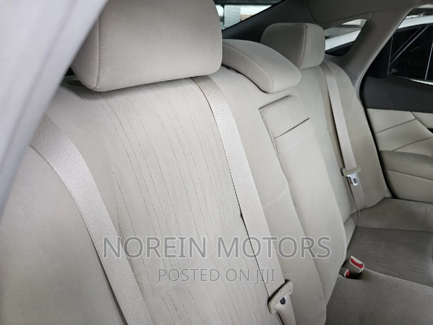 Nissan Fuga 2017 Brown