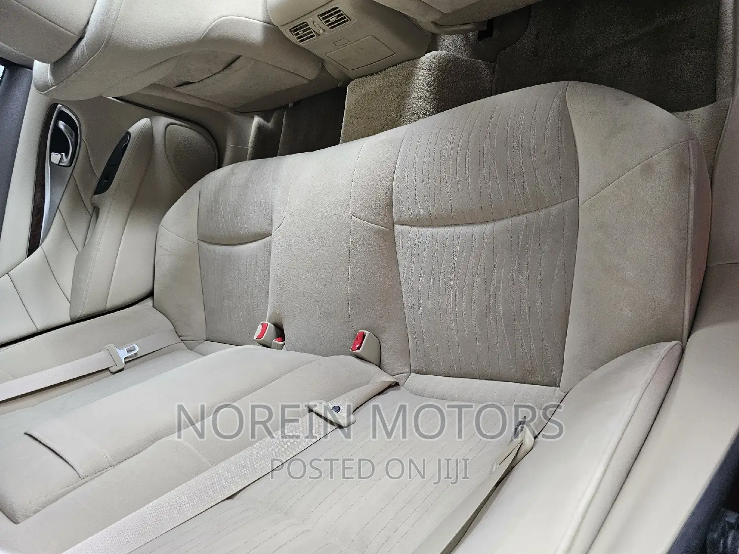 Nissan Fuga 2017 Brown