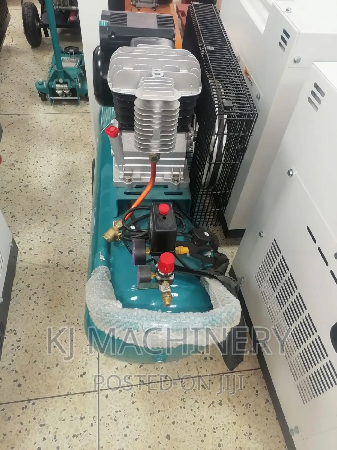 TOTAL 100litres Air Compressors -Quality Machinery