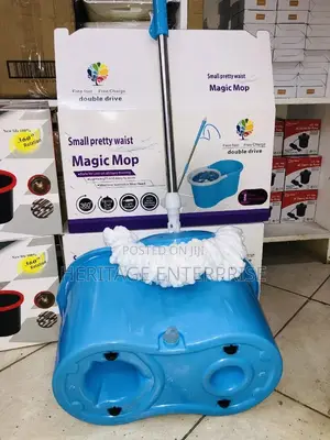 Spin Mop With Wheels and Extra Mop