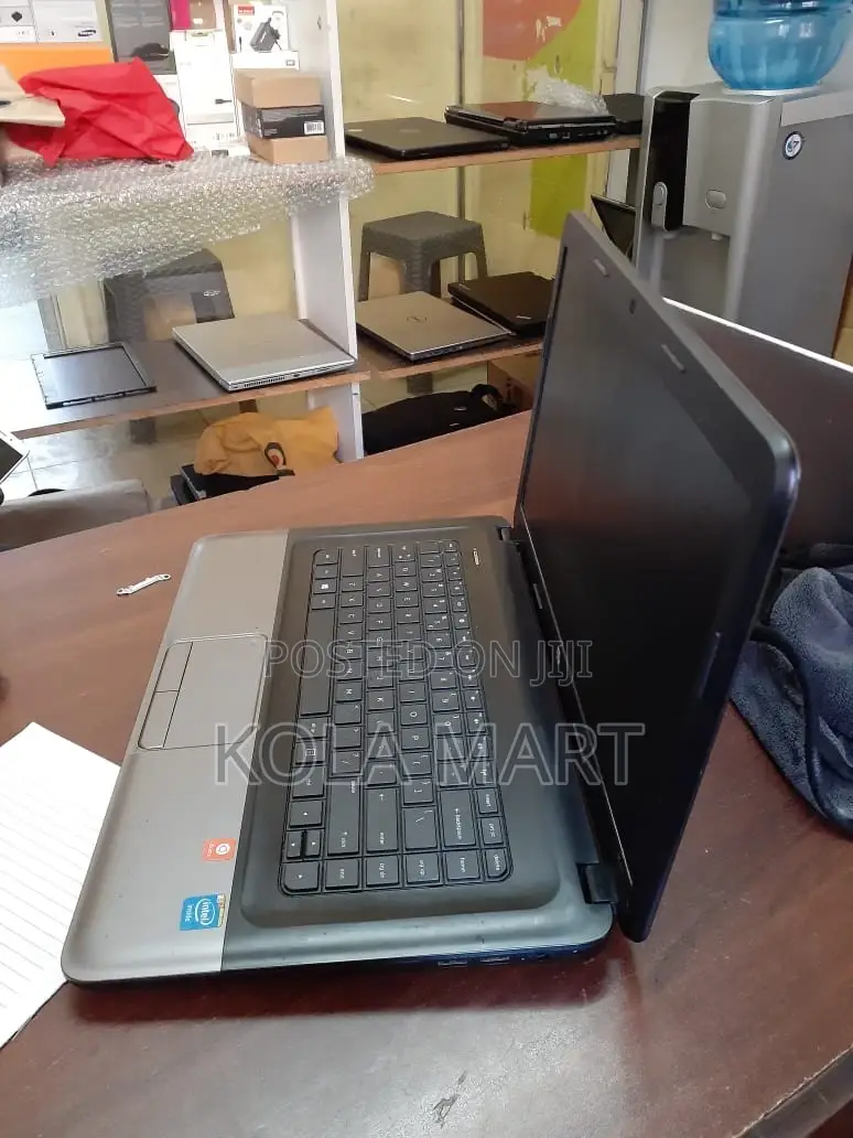 Laptop HP 250 G3 4GB Intel Core 2 Duo HDD+SSD 500GB
