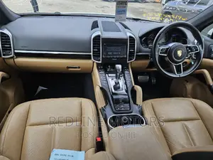 Porsche Cayenne S AWD 2016 White