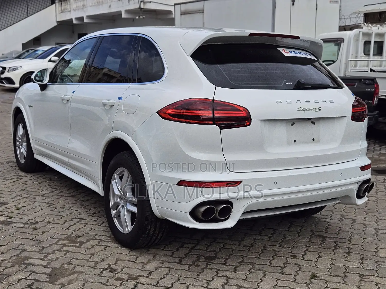 Porsche Cayenne S AWD 2016 White