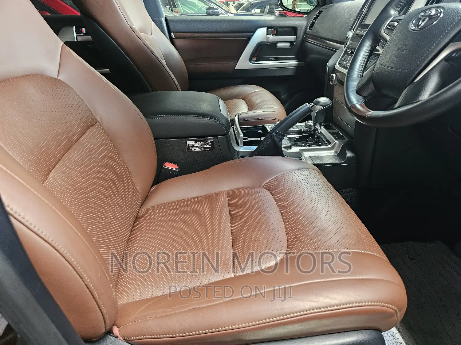 Toyota Land Cruiser 2017 Brown