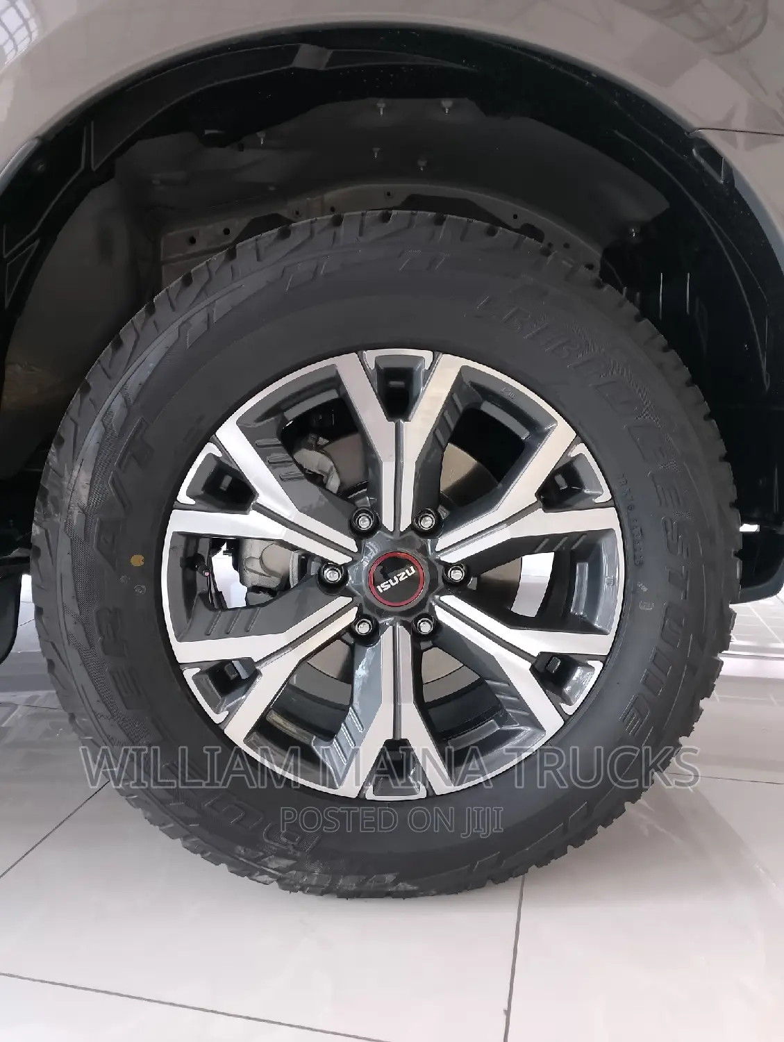 New Isuzu D-MAX 2023 Gray