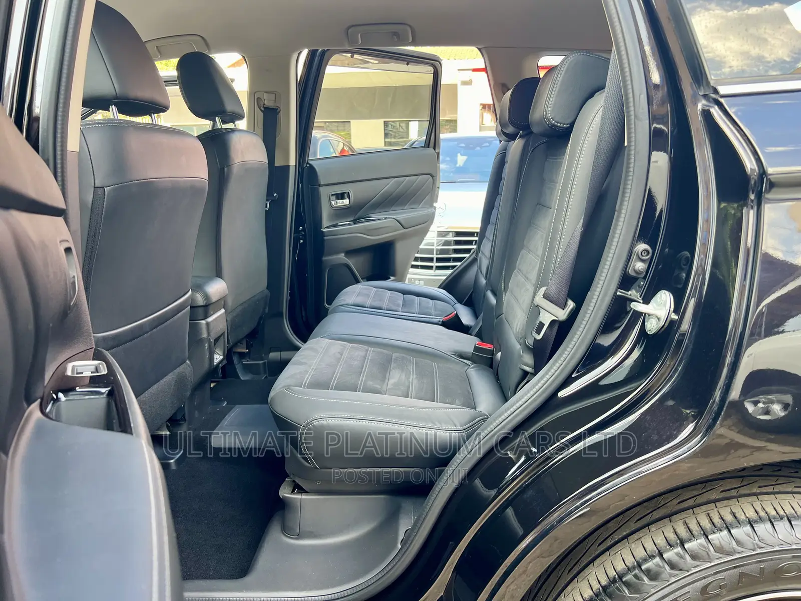 Mitsubishi Outlander 2.0 PHEV AWD 2017 Black