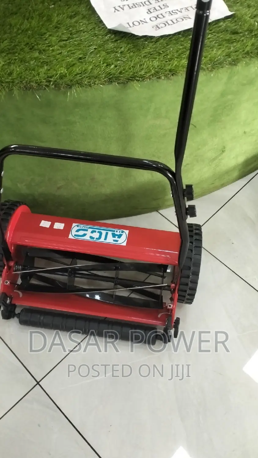 Manual Lawn Mowers