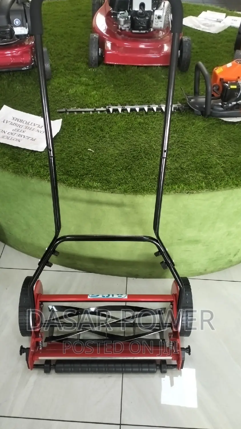 Manual Lawn Mowers