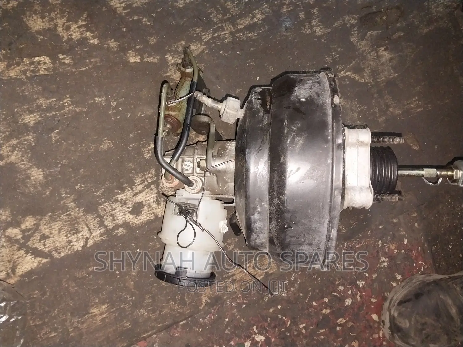 Isuzu Trooper Brake Master Cylinder and Booster Complete
