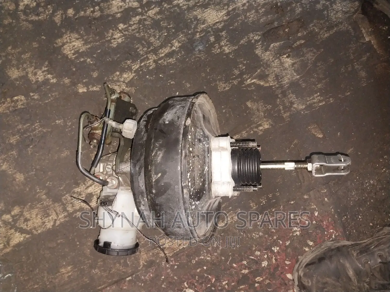 Isuzu Trooper Brake Master Cylinder and Booster Complete