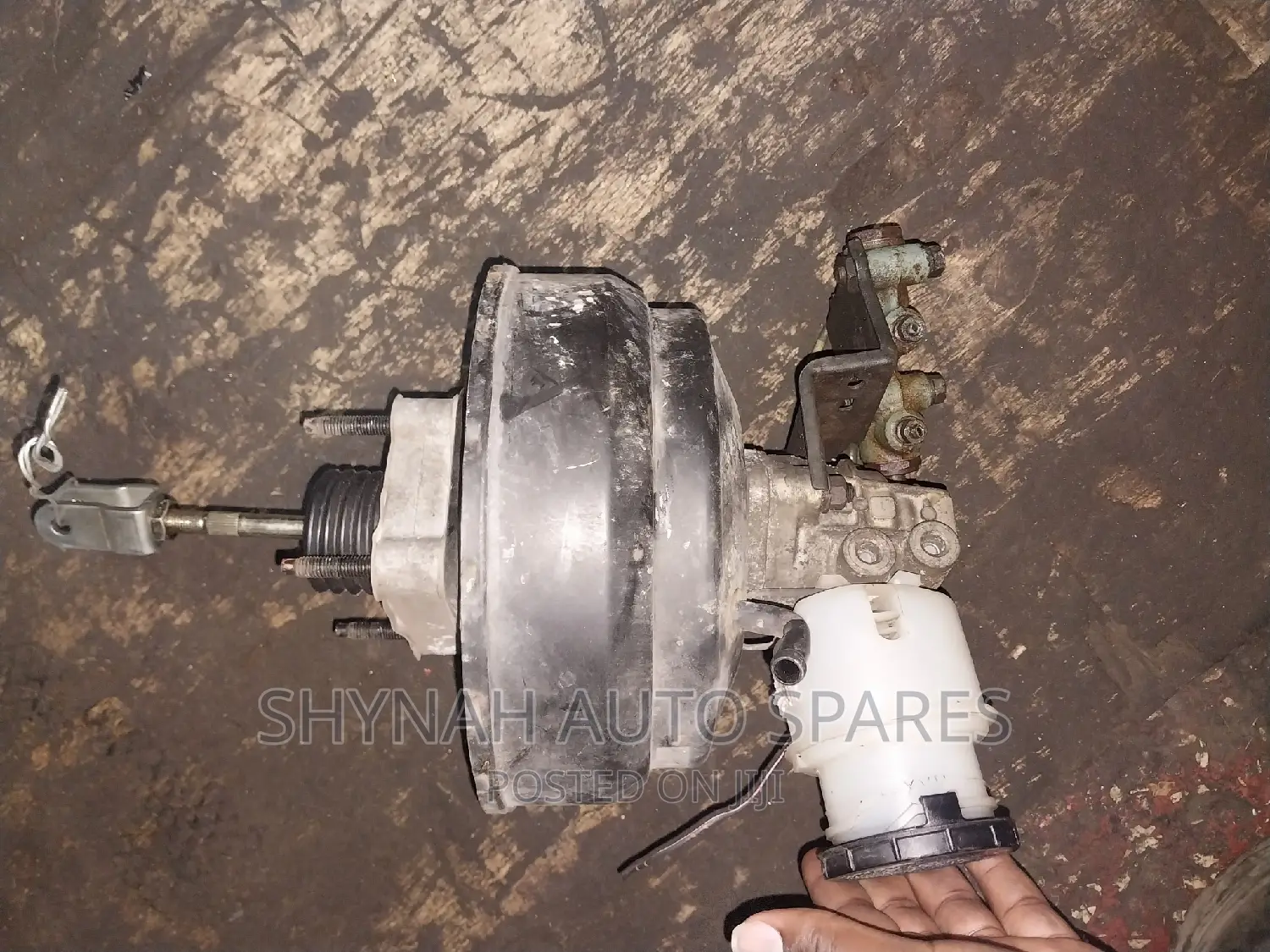 Isuzu Trooper Brake Master Cylinder and Booster Complete