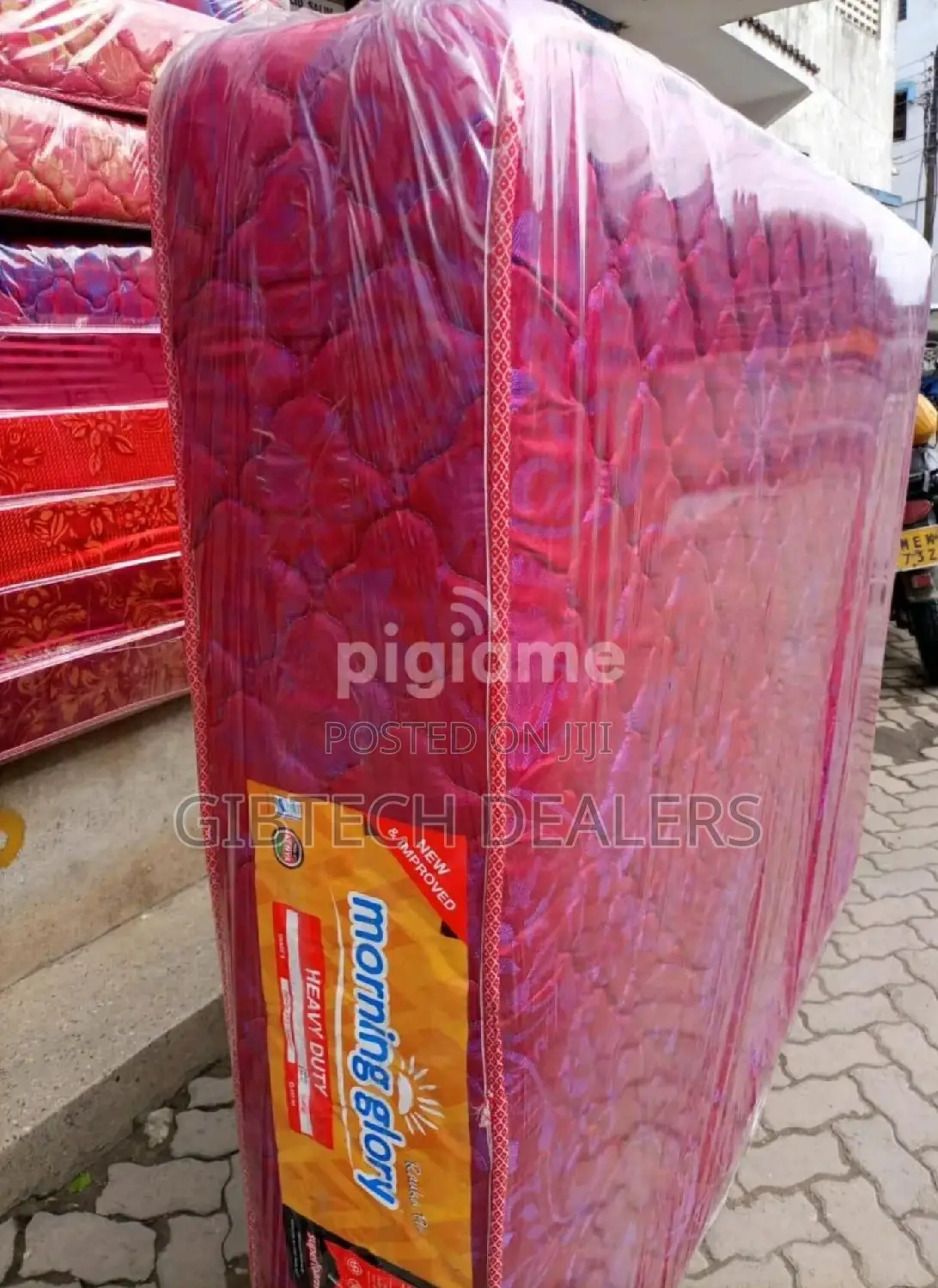 5*6 Medium Density Mattress 10 Inches Quilted