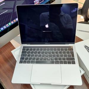Laptop Apple MacBook Pro 2017 8GB Intel Core I5 SSD 512GB - main view