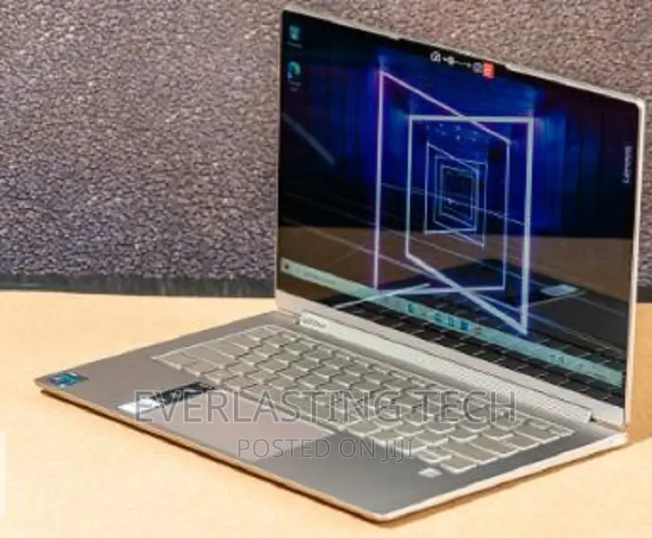 New Laptop Lenovo Yoga 910 8GB Intel Core I7 SSD 1T