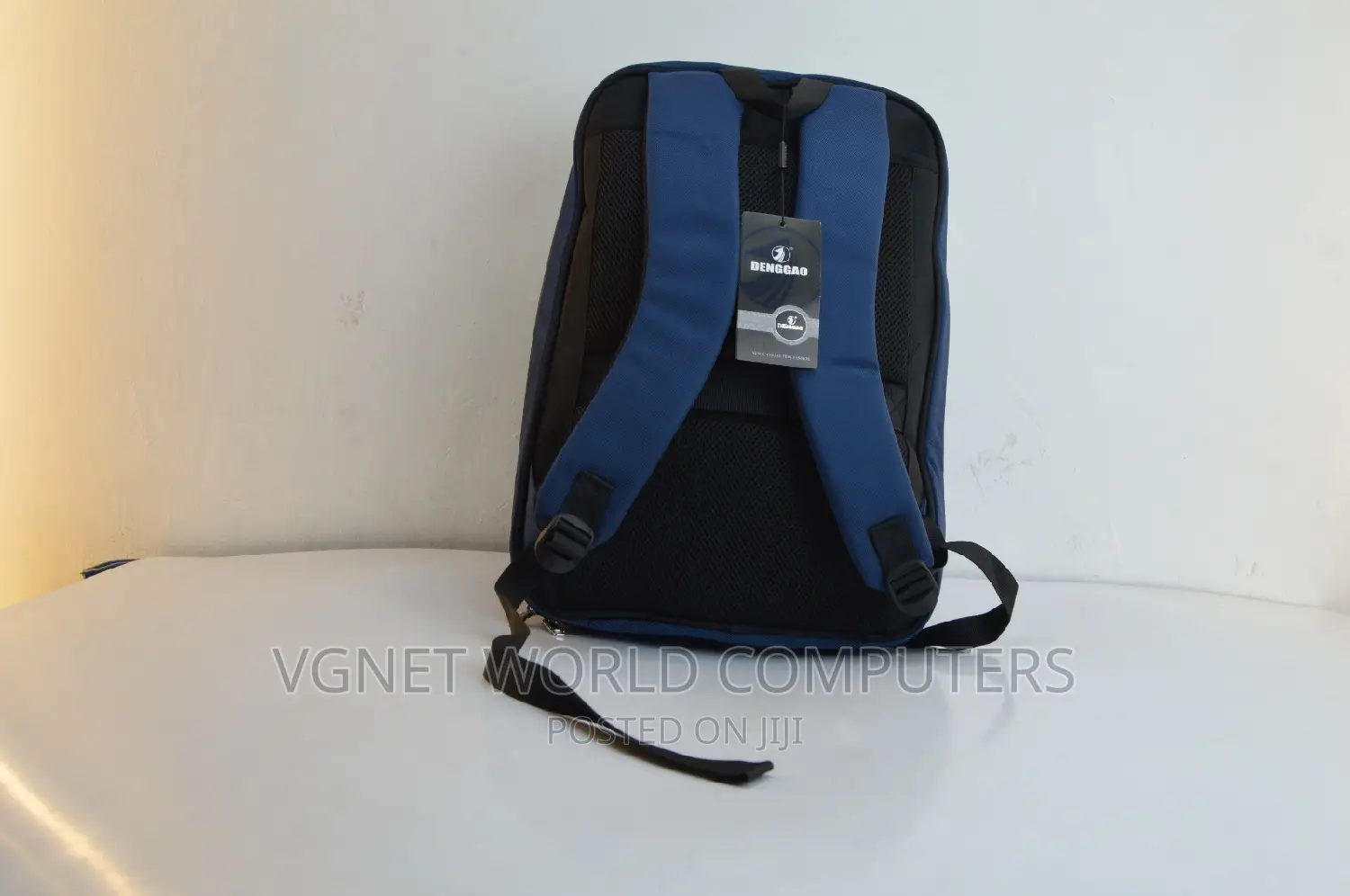 Baowang Antitheft Laptop Backpack Bag With Lock Code.