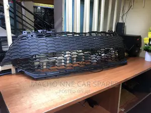 Toyota Fielder 165 Lowe Grill