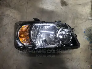 Toyota Kluger Non Xenon Headlight