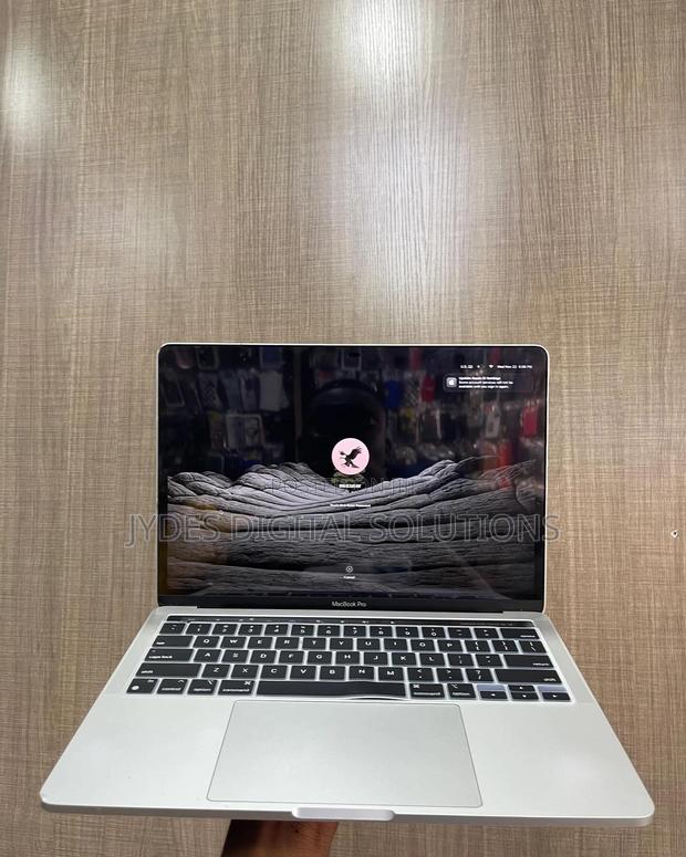 Laptop Apple MacBook Pro 2017 16GB Intel Core I5 SSD 256GB - main view