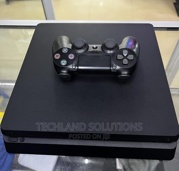 Playstation 4 Slim 500 Gb - thumbnail 3