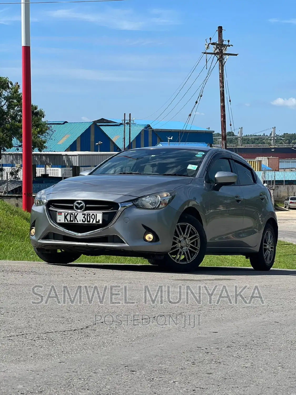 Mazda Demio 2016 Silver
