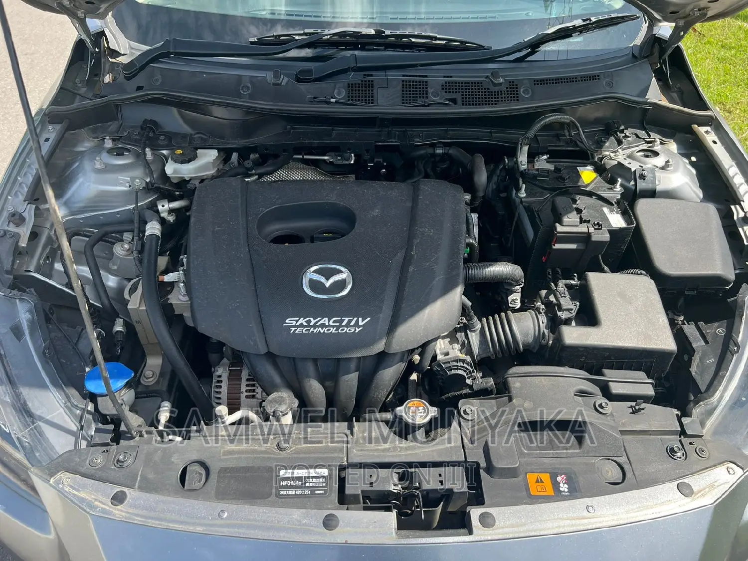 Mazda Demio 2016 Silver
