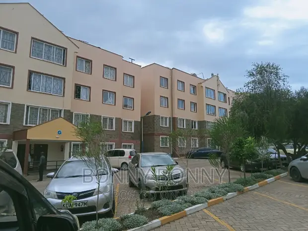 3bdrm Apartment in Milimani Apartment, Nakuru Town West for sale