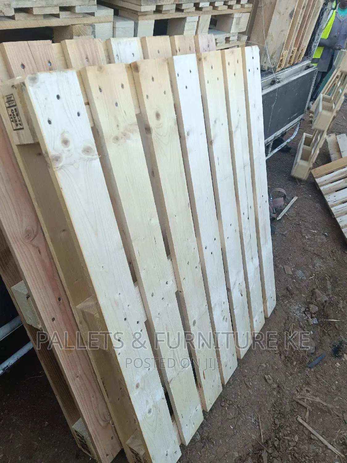 ES- Store Pallets