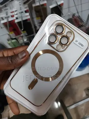 iPhone 15 Pro Magsafe Plating TPU Phone Case With Lens White