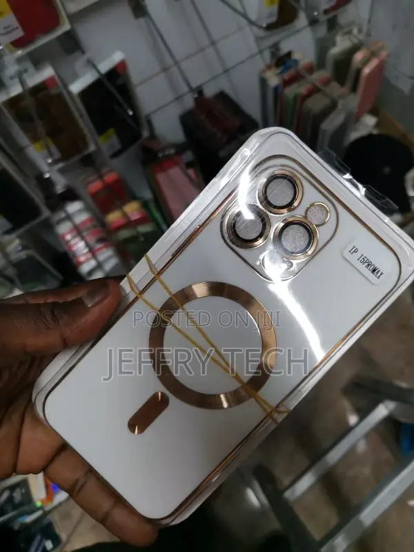 iPhone 15 Pro Max Magsafe TPU Phone Case With Lens White