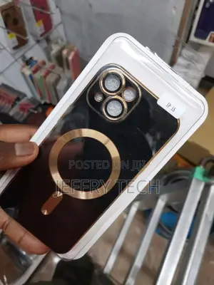iPhone 15 Magsafe Plating Phone Case With Lens Film(Black